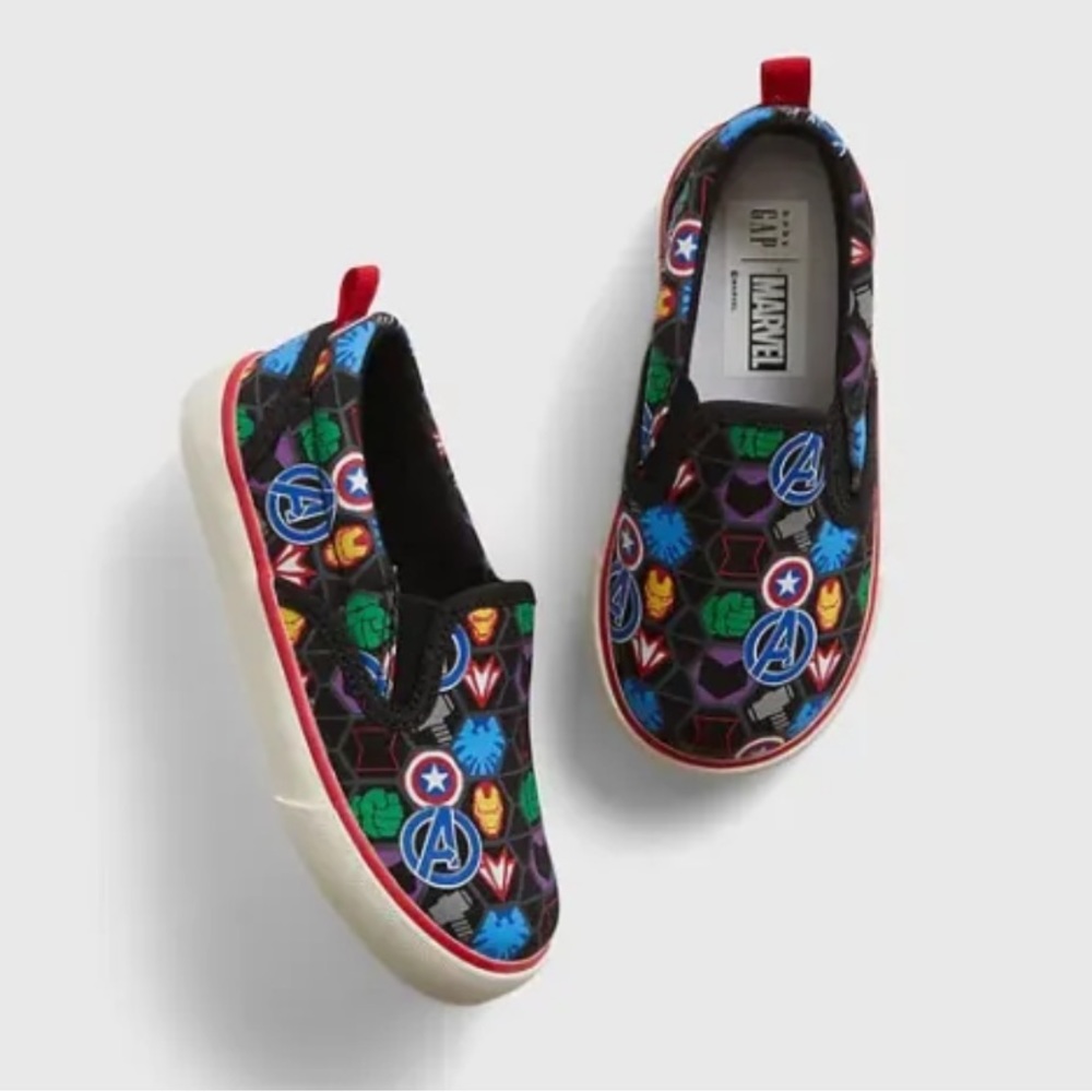 GAP Marvel Kids Avengers Print Slip On Sneakers